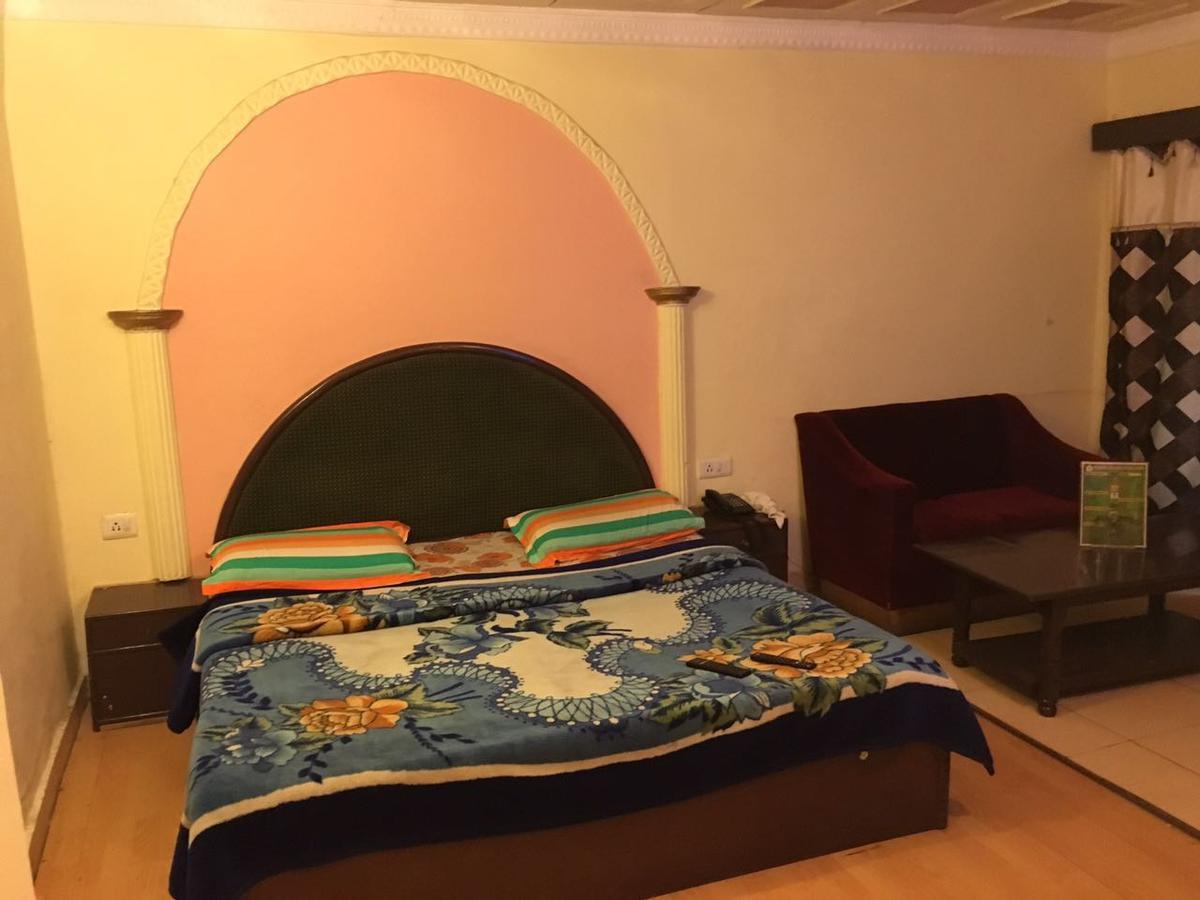 Hotel Bombay Palace Dalhousie Kültér fotó